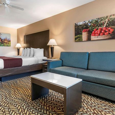 Best Western Orchard Inn Turlock Buitenkant foto