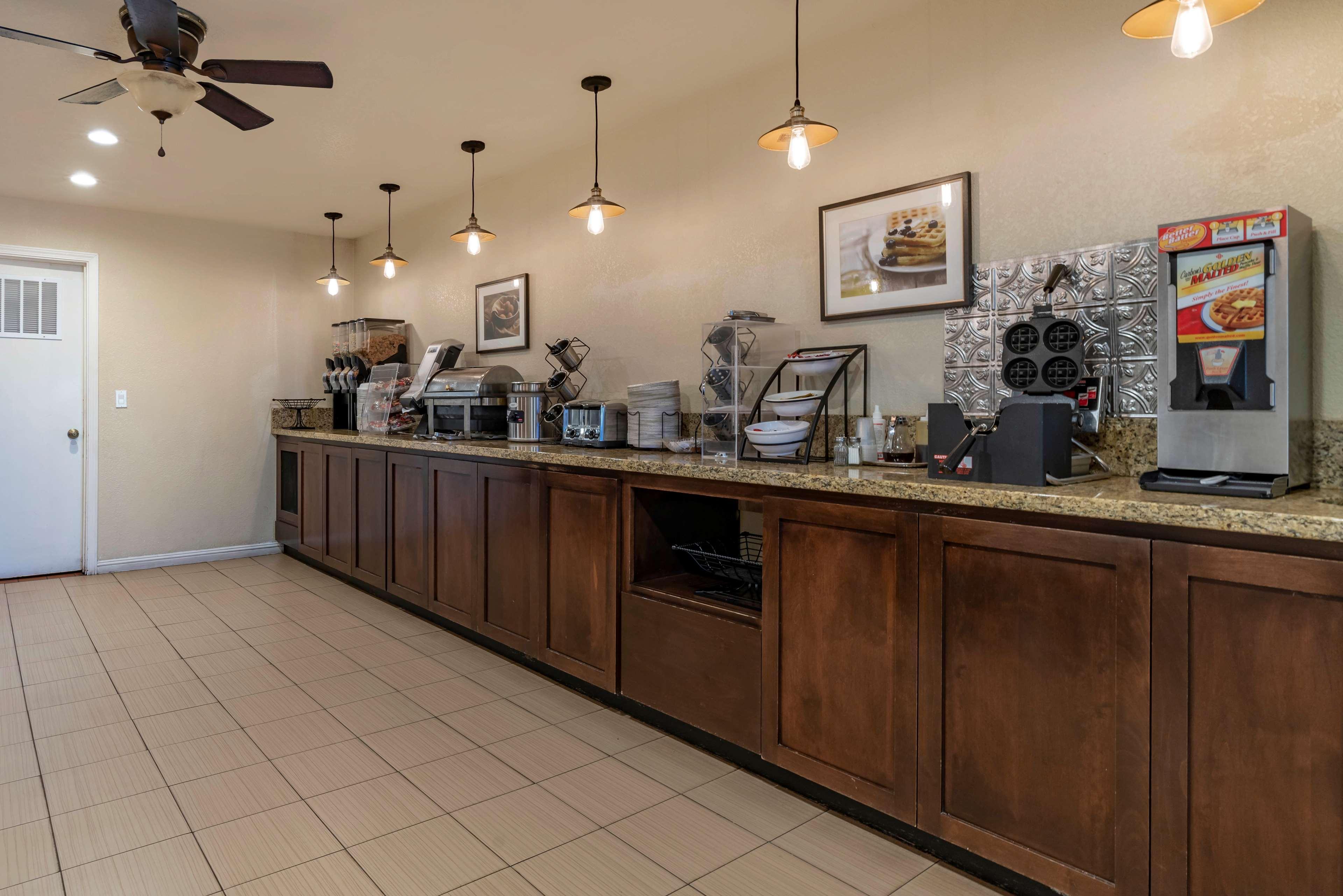Best Western Orchard Inn Turlock Buitenkant foto
