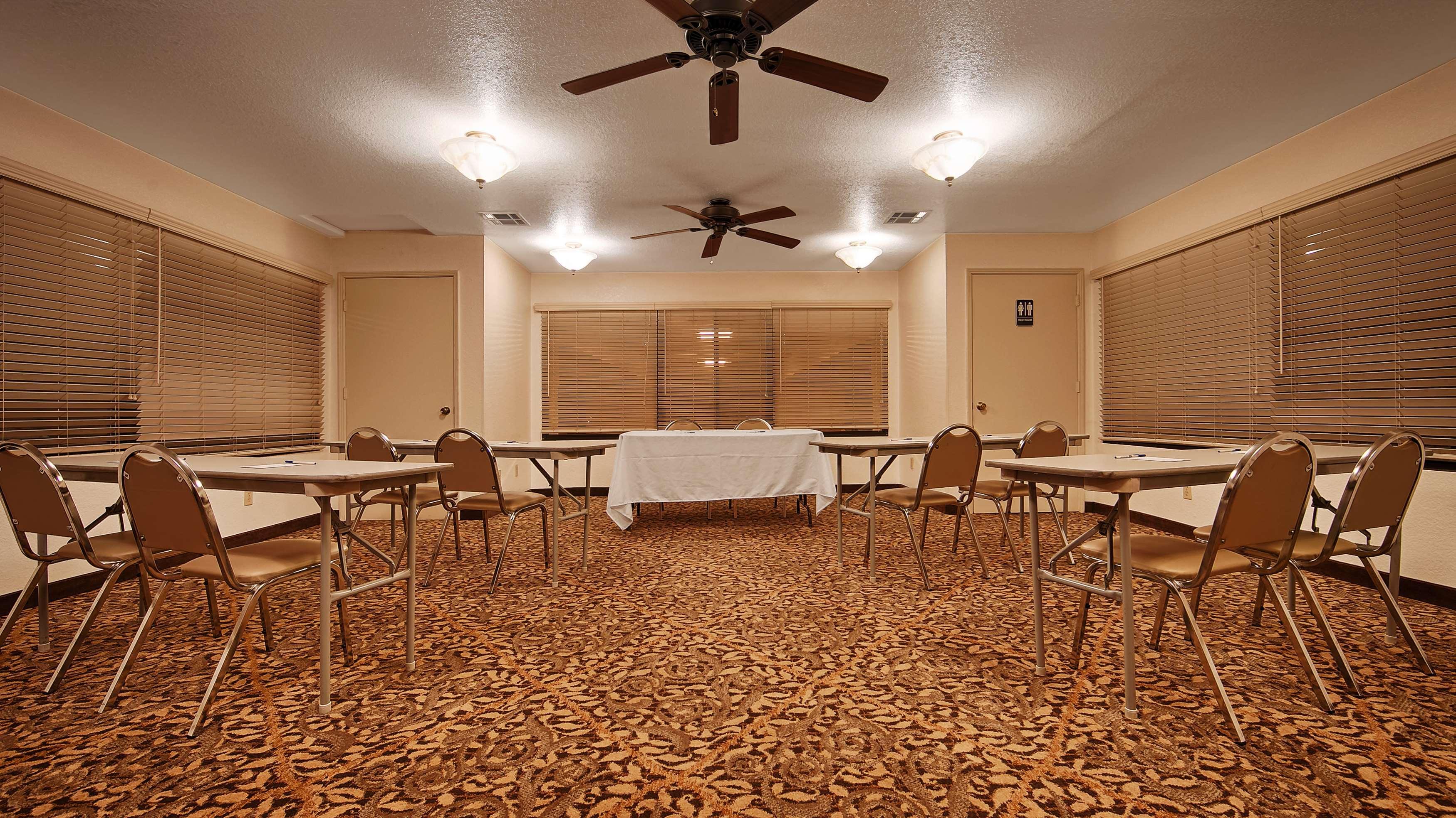 Best Western Orchard Inn Turlock Buitenkant foto